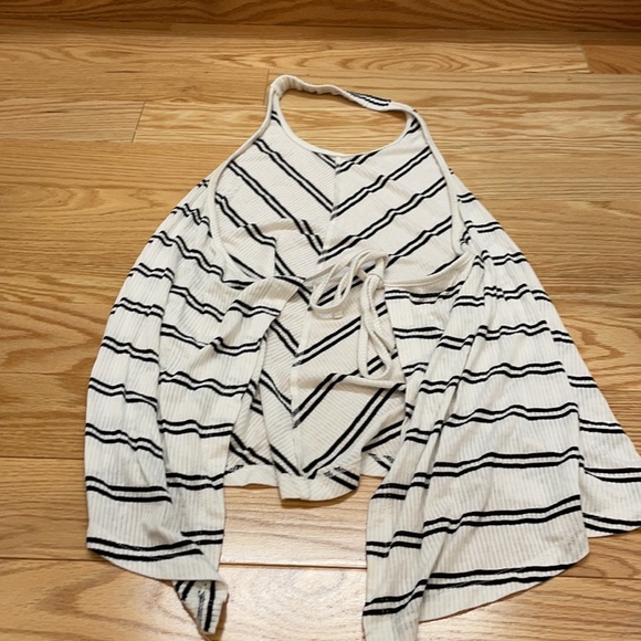 Tie back halter tank top - Picture 2 of 2